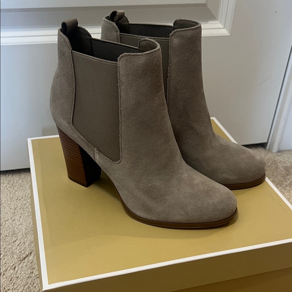 Michael Kors grey suede women’s boots